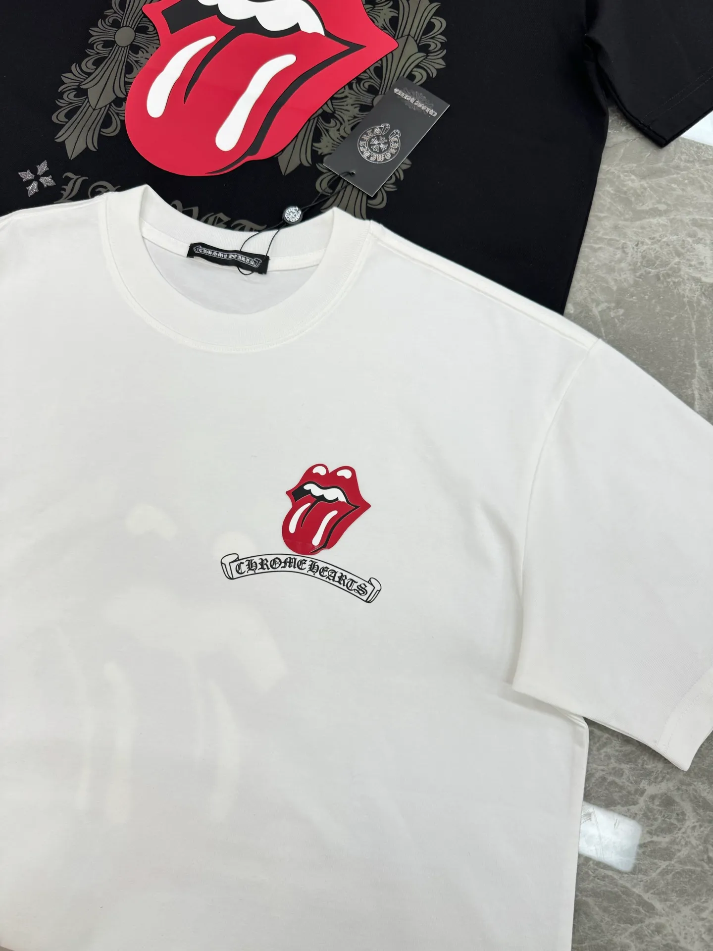 2026 T . Same Style！ . Classic g ， . Rebound ！ . ！ ！ ！ ：Black.White. ：S-XXL ！（175/140 L）